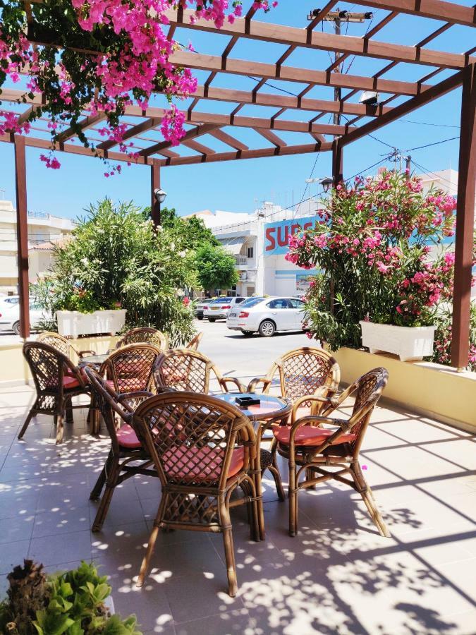 Titania Hotel Karpathos Extérieur photo